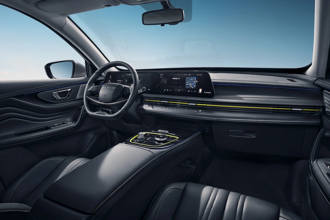 5-местный Chery бензиновый внедорожник EXEED LX 140 Нм крутящий момент 1,5 л