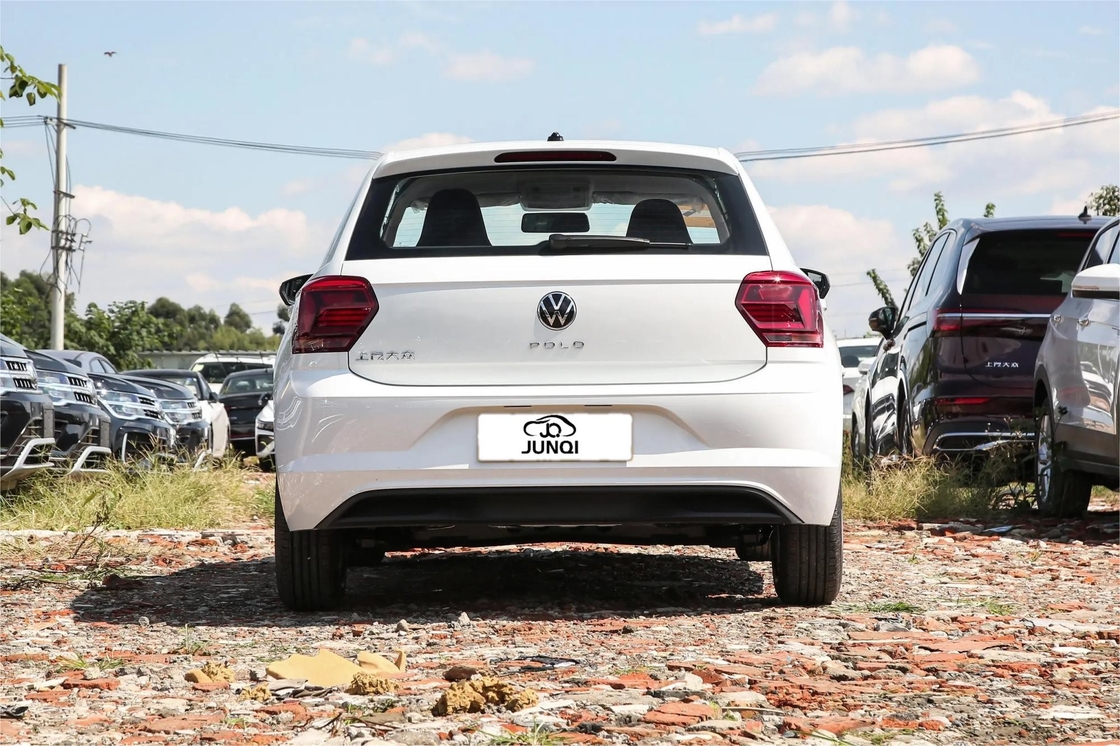 1.5L взрослый бензиновый Volkswagen POLO Автомобиль с максимальной скоростью 185 км / ч