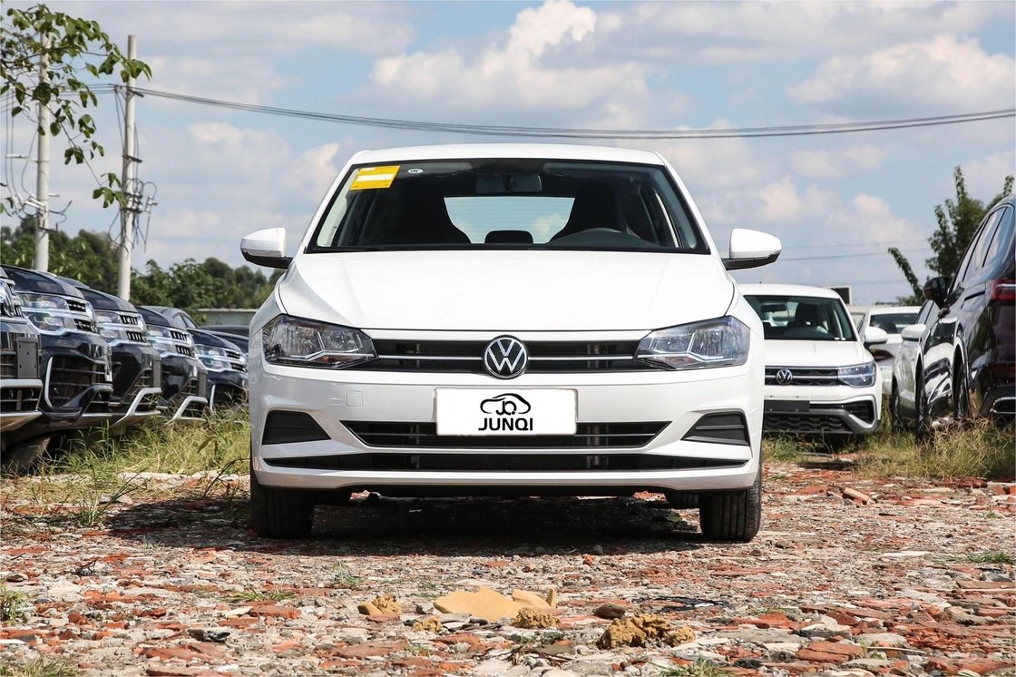 1.5L взрослый бензиновый Volkswagen POLO Автомобиль с максимальной скоростью 185 км / ч