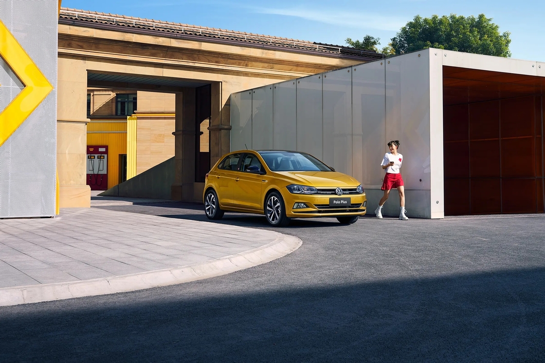 185 км / ч Маленький бензиновый автомобиль Volkswagen Для хорошо закругленной и сложной поездки