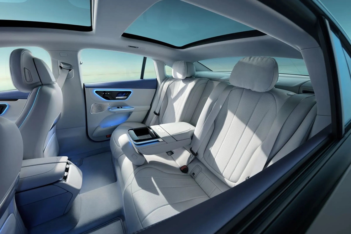 EQE 350 Mercedes Benz Электромобиль 5 мест Высокопроизводительный электромобиль 180 км/ч