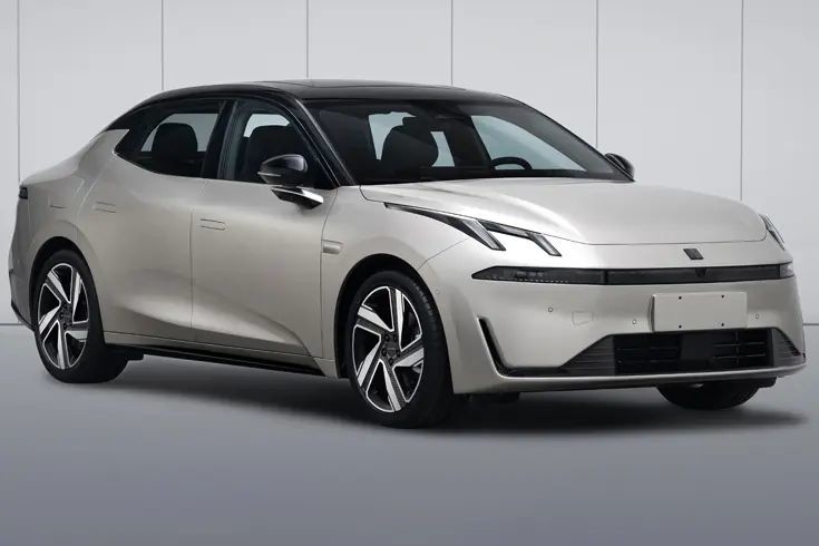 Lynk Co 07 2024 модель Em-P 126 км длительный срок службы батареи Новый автомобиль универсальное устойчивое мобильное решение для городских потребителей
