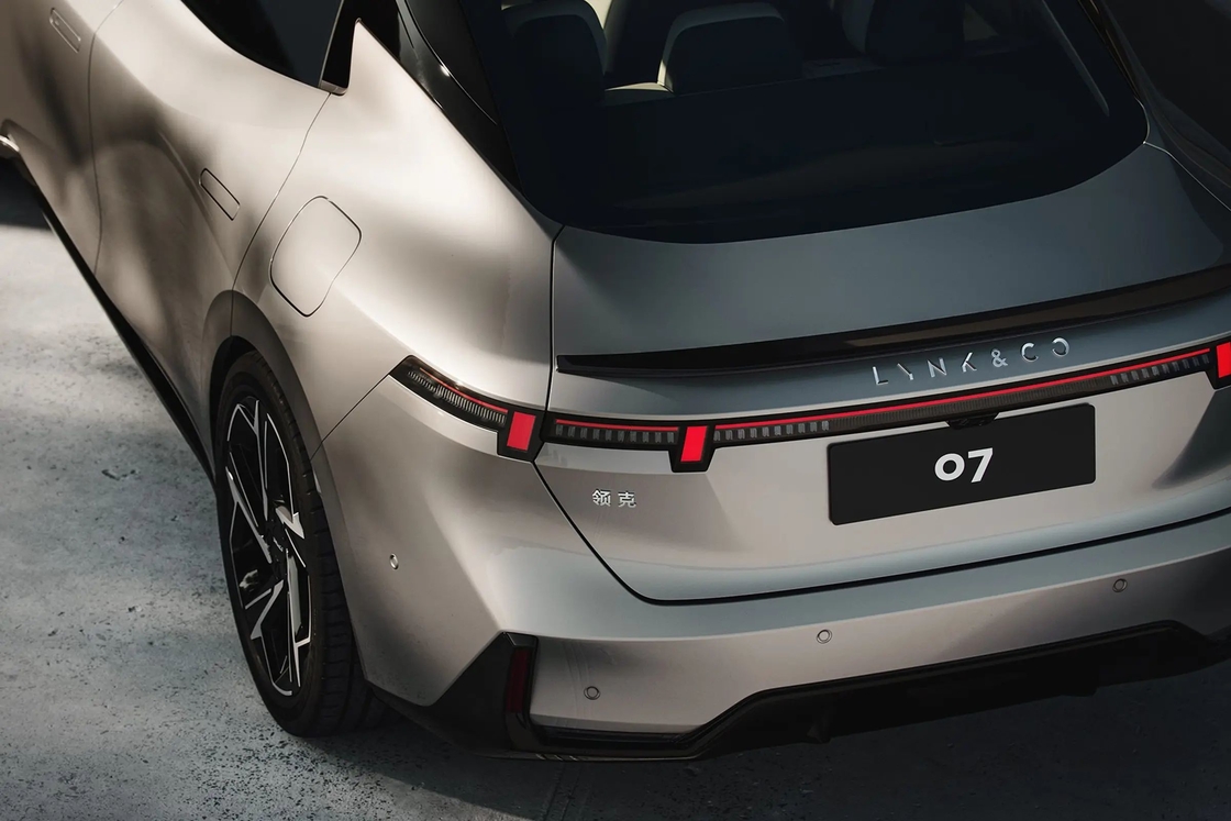 Новый энергетический внедорожник Lynk & Co. Электрический автомобиль SUV 180 км / ч Максимальная скорость Lynk & Co 07