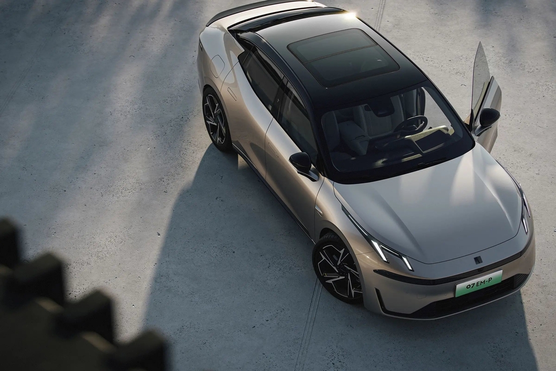 5 мест Lynk And Co Электрический автомобиль Седан Тип Переднее приводное колесо EV 180 км / ч