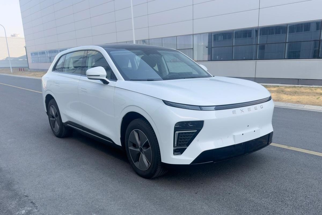 200 км / ч Chery Electric Car SUV EXEED ET 290 Нм крутящий момент с боковой подвеской двери