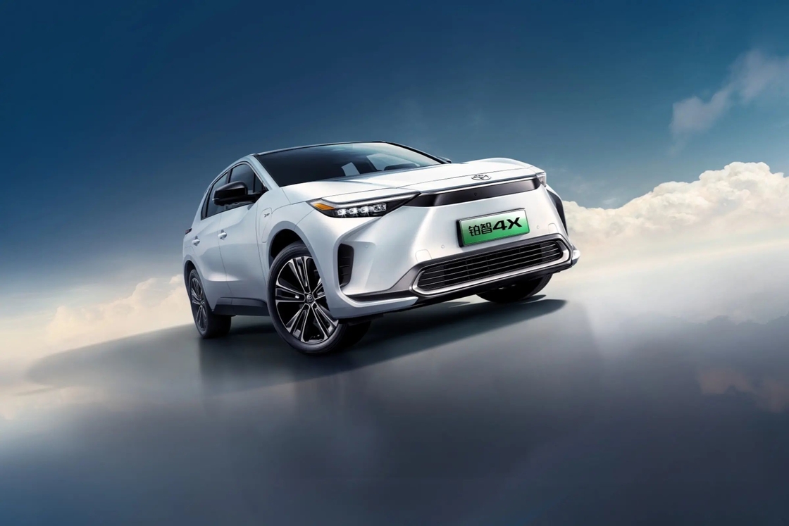 120 mph FWD Toyota Bz4x Электромобиль Хэтчбек Средний размер внедорожник Чистый электрический 204 л.с.