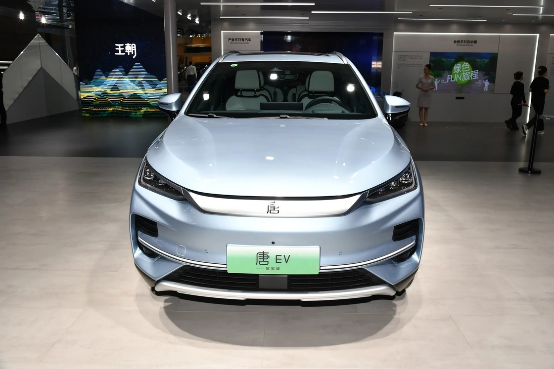 5 мест BYD Tang Электрические транспортные средства EV для городских поездок и дальних поездок