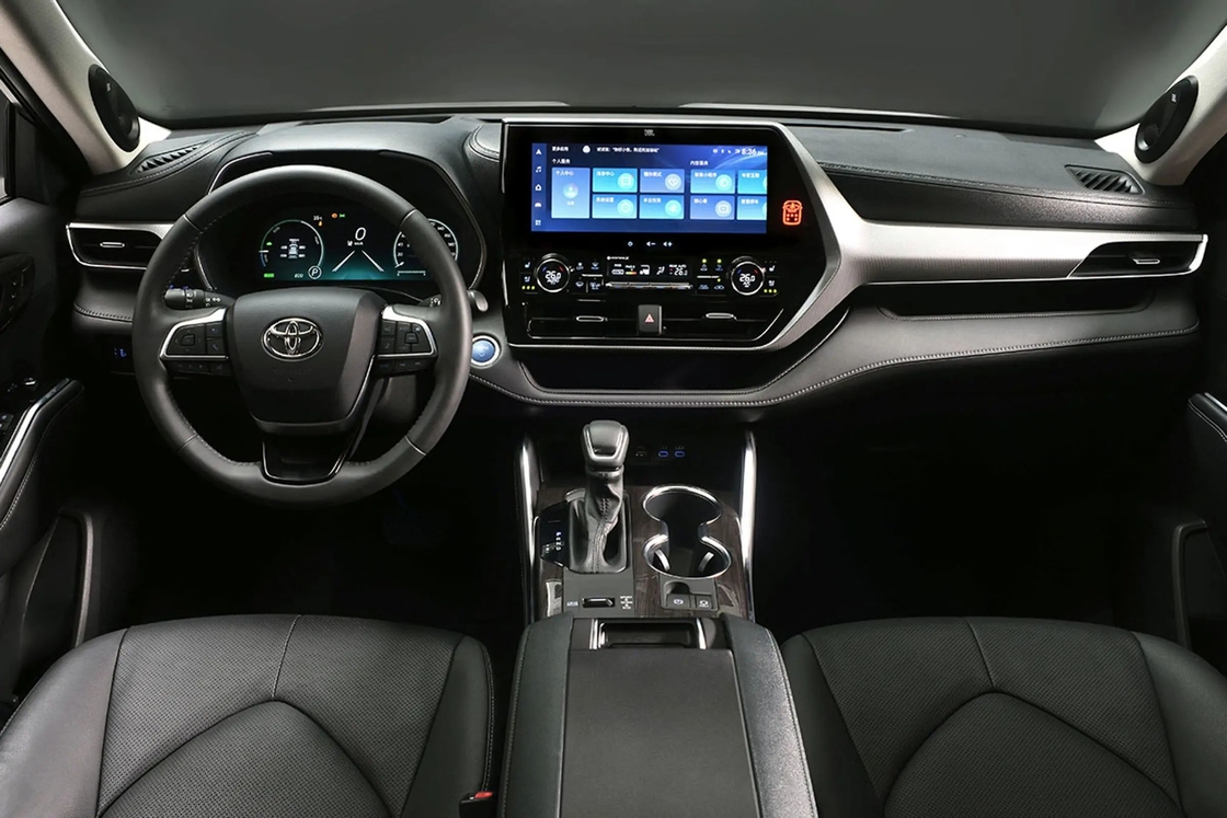 4 двери 5 мест Toyota Highlander Автомобиль с топливным турбонаддувом и гибридной системой