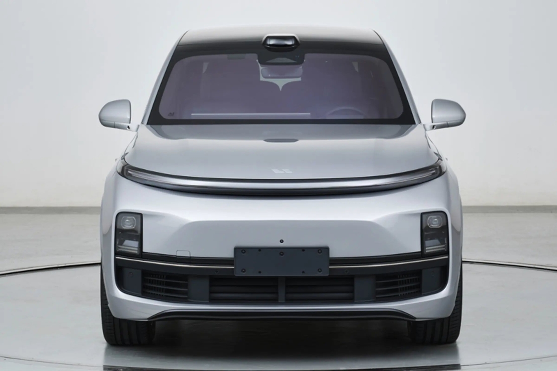 5-дверный 6-местный L8 Lixiang Electric Car SUV Левоуправление С 800 км пробега