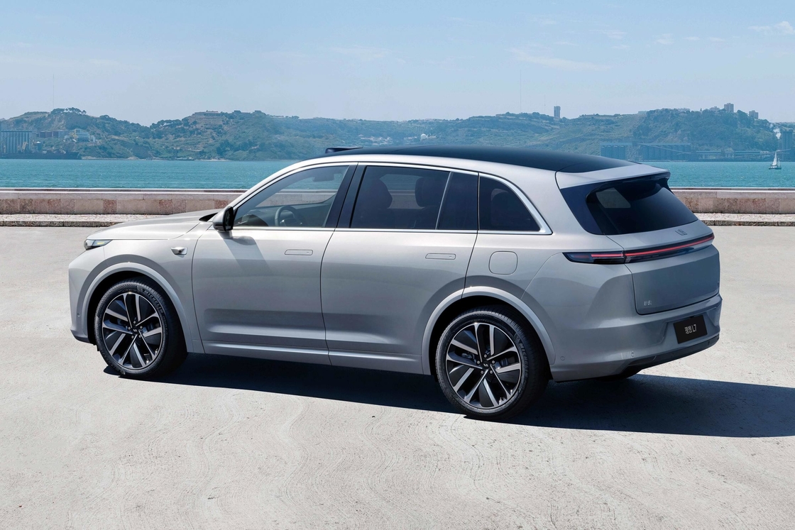 500 км пробега Лисян электромобиль L7 AWD 5 дверей 7 мест электромобиль