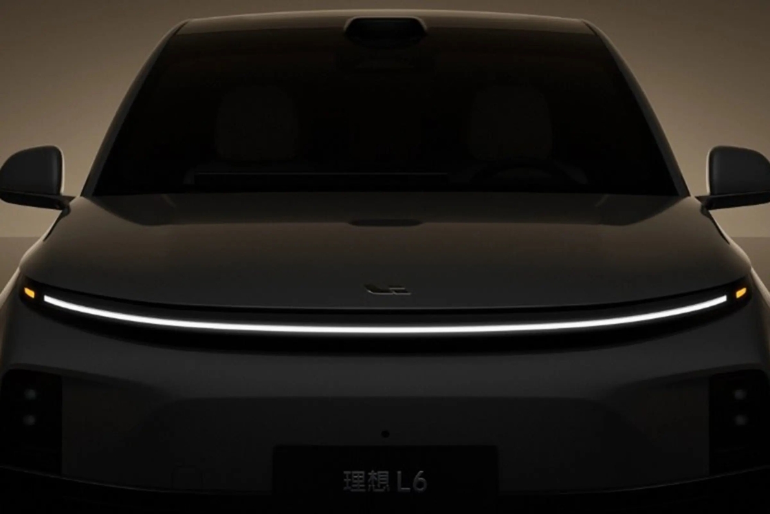 Электрический автомобиль Lixiang L6 - высокопроизводительный внедорожник с 1,5 т расширителем дальности и дальностью 1390 км.