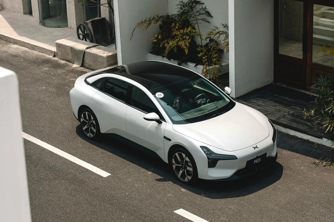 Xiaopeng Electric Car for Young Consumers MONA M03 Минималистский дизайн 15,6-дюймовый сенсорный экран 3 модели