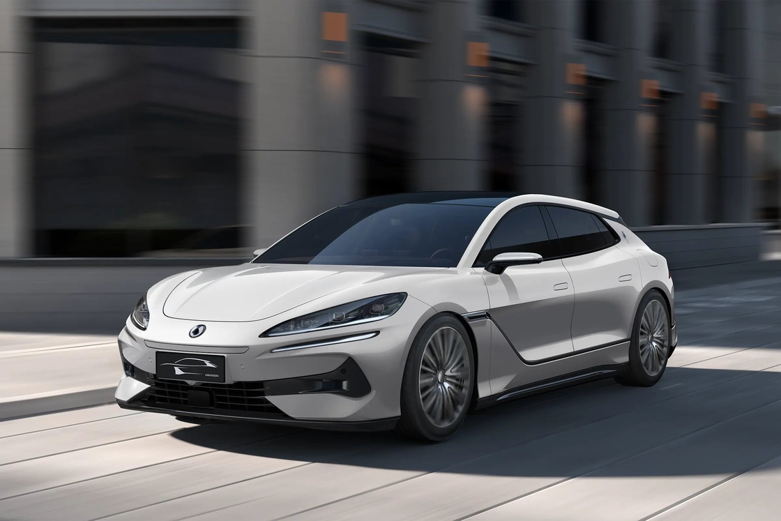 2024 DENZA Z 9 GT Luxury Intelligent Plug-In Hybrid 5-дверный 5-местный