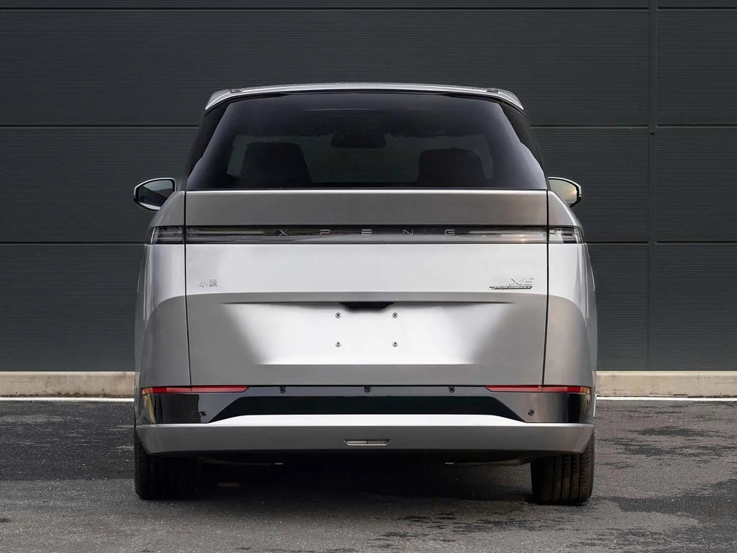 2024 Xpeng X9 702 Ultra Long Range Pro / Max Edition EV 7-местный MPV с 320 лошадиными силами Новый автомобиль FWD Евро VI Xpeng X9 Из КитаяV