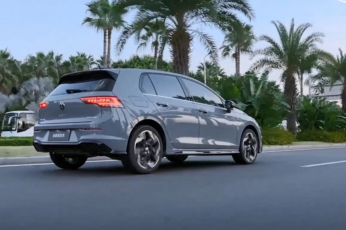 Volkswagen Подержанные автомобили 2023 GOLF PRO 200TSI Левый VW GOLF 4 5 6 7 8 GTI Ручное управление Бензиновый автомобиль Новый изготовленный в Китае LED Камера Электрическая
