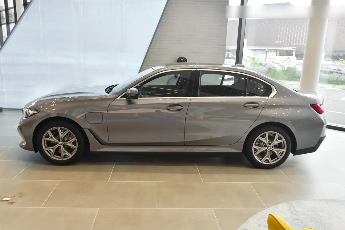 BMWS I3 IX3 Чистый электрический роскошный седан Модель 2024 Edrive 35 L 40L Sport Night Nev I3 BMWS Сделано в Китае