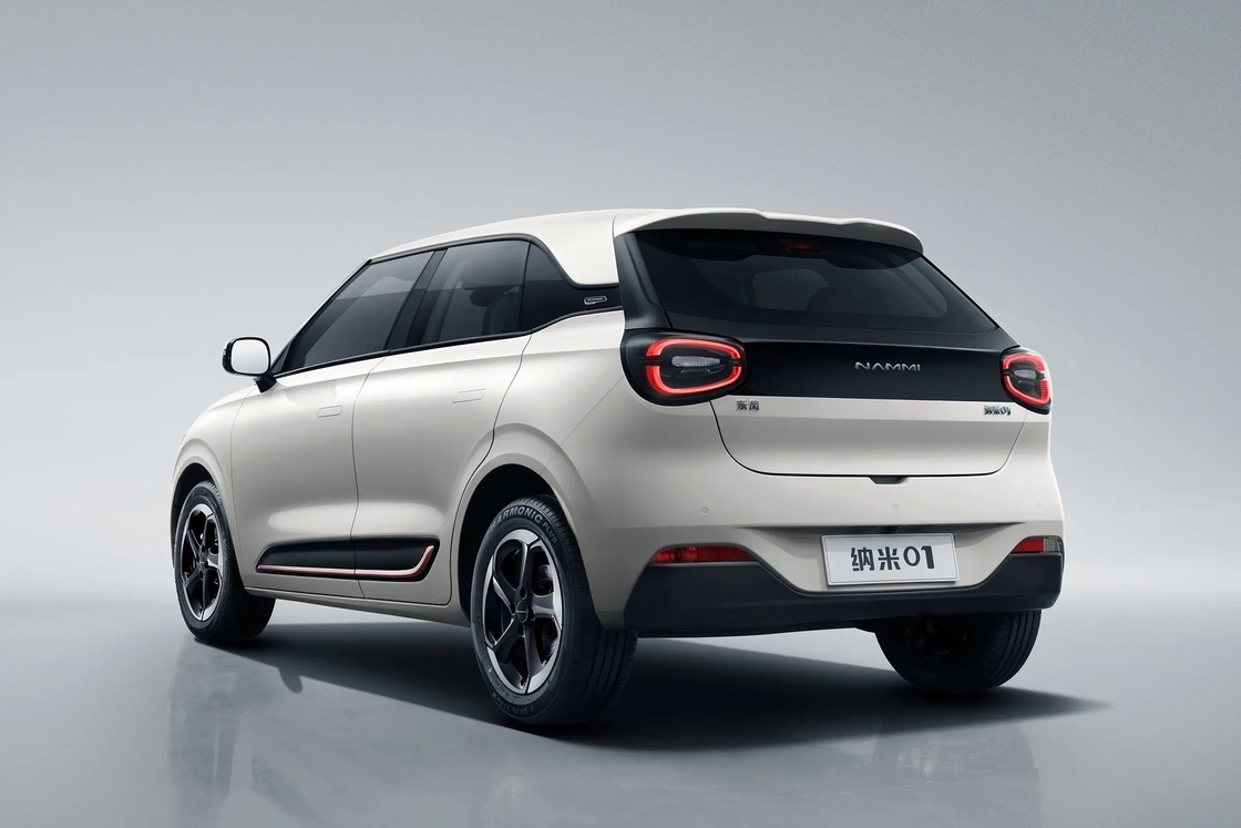 Изготовлен в Китае Мини-SUV Dongfeng Nami 01 с высококачественной видеосистемой развлечений готовы на складе