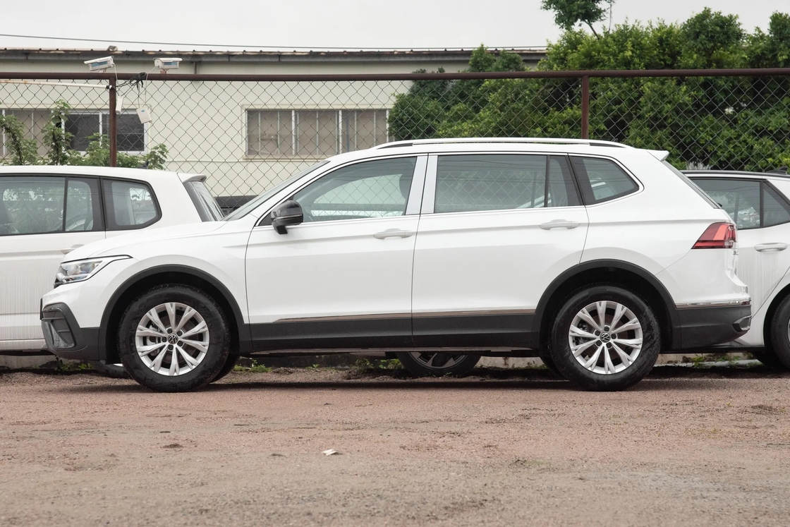 Volkswagen Tiguan 2024 R line 380TSI 4WD 1.5T 2.0T VW Tiguan L pro флагманское издание 5 мест Бензиновый автомобиль внедорожник