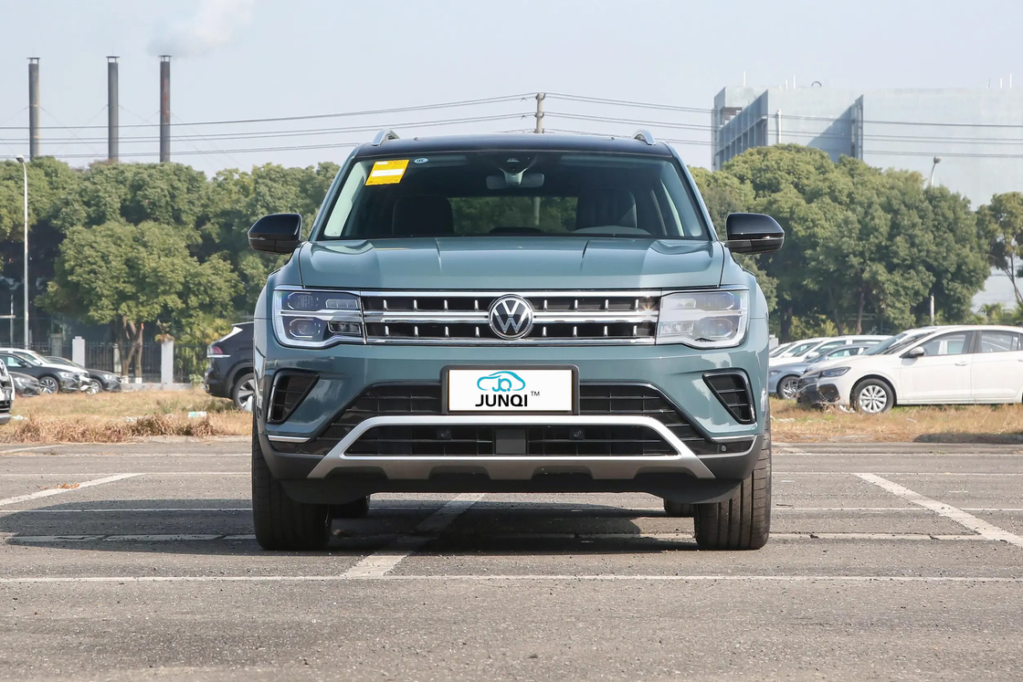 Средний и большой внедорожник Volkswagen бензиновый Tuon 330TSI с 2.0T 220HP L4 двигателем и 7-ступенчатым двойным сцеплением